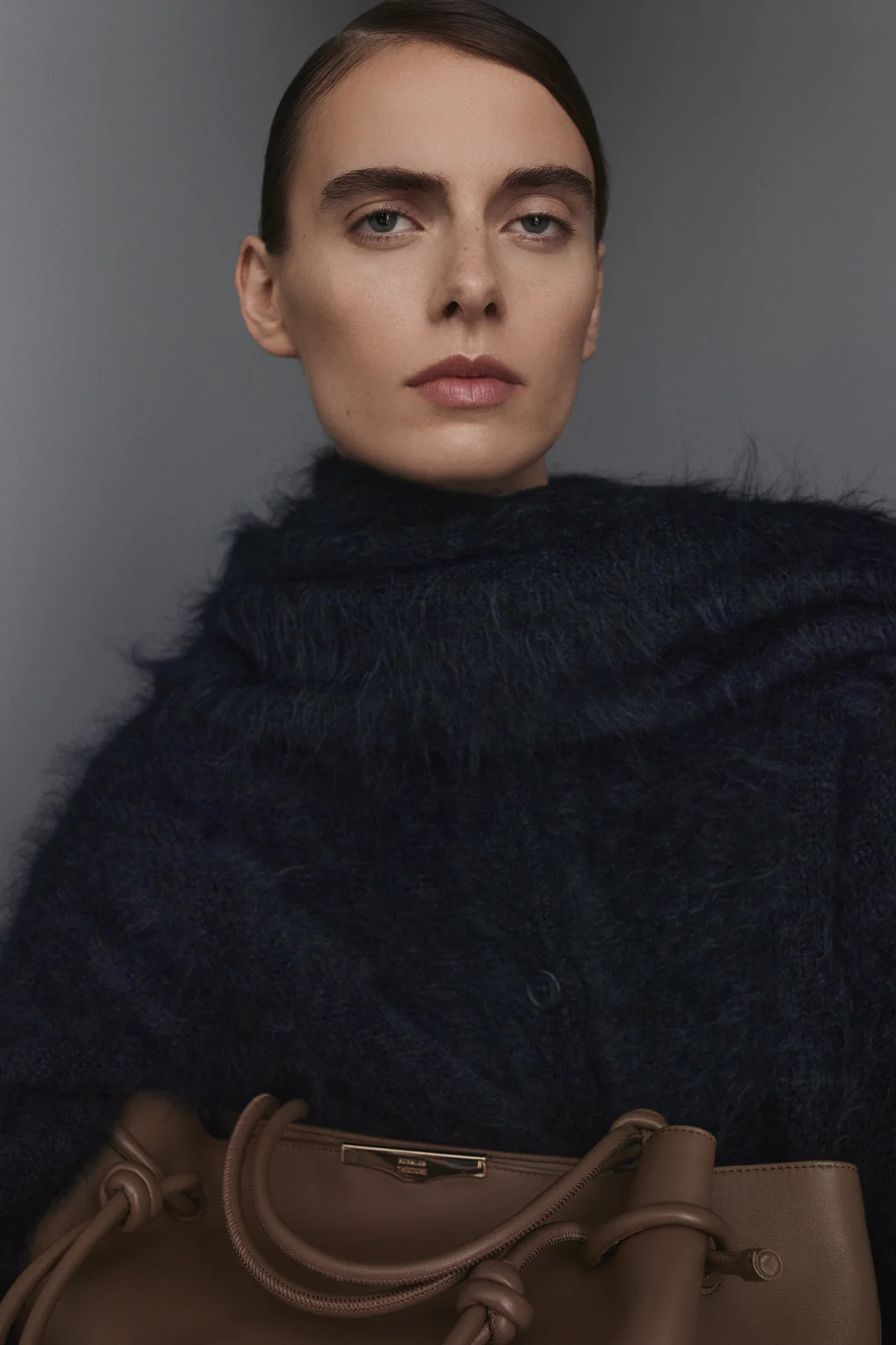 BRUSHED FRINGED CAPE - Image 3