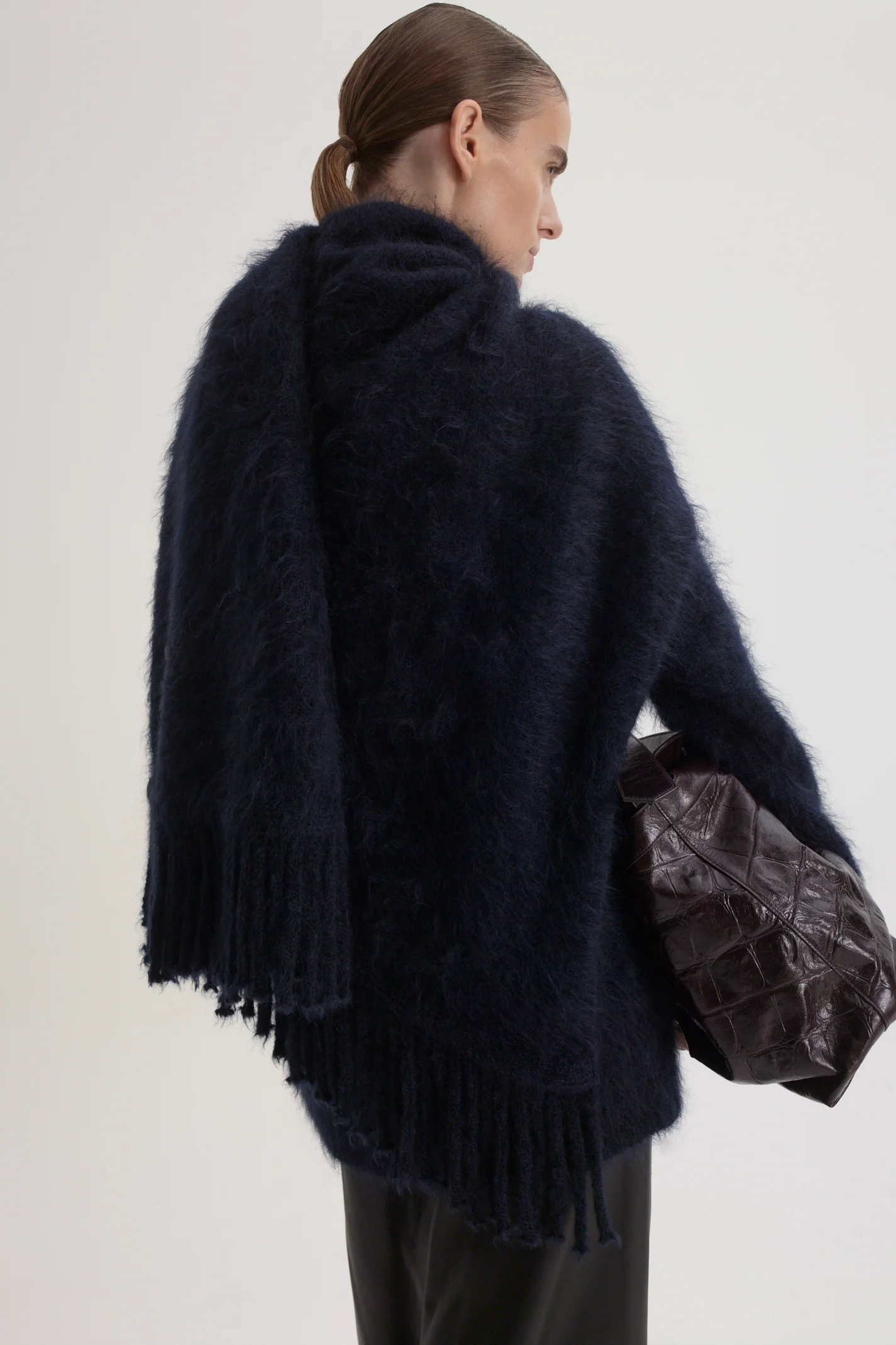 BRUSHED FRINGED CAPE - Image 7