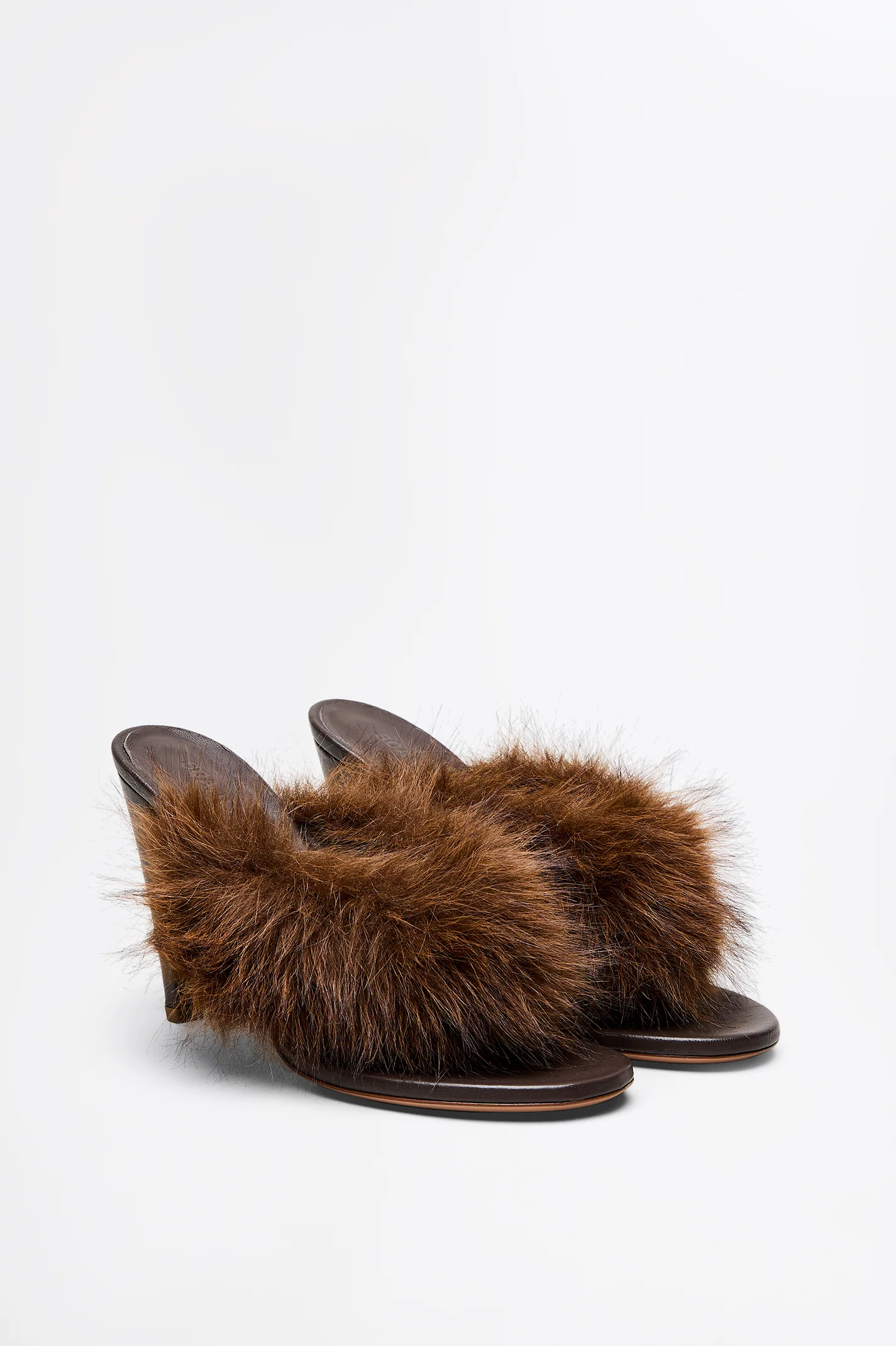 FAUX-FUR T-BAR 10 - Image 4