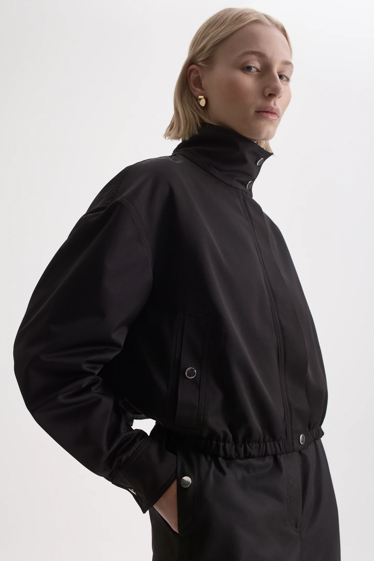 TECH TRENCH BOMBER - Image 8