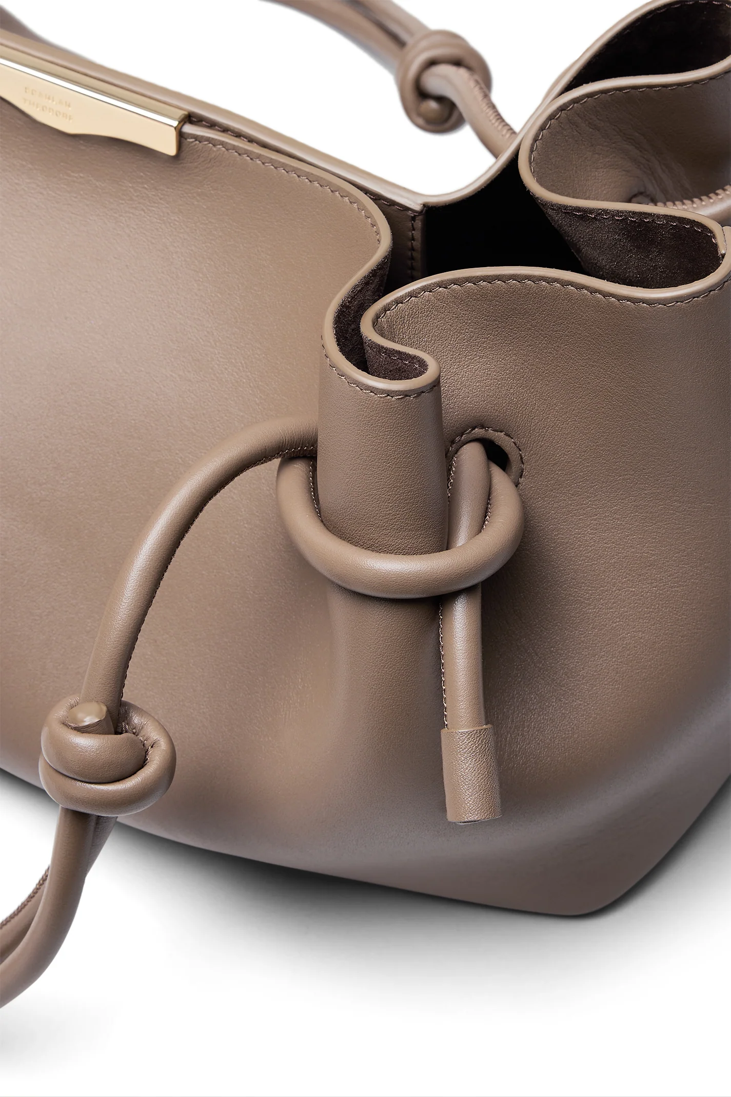 THE ATHOS SHOPPER - Image 6