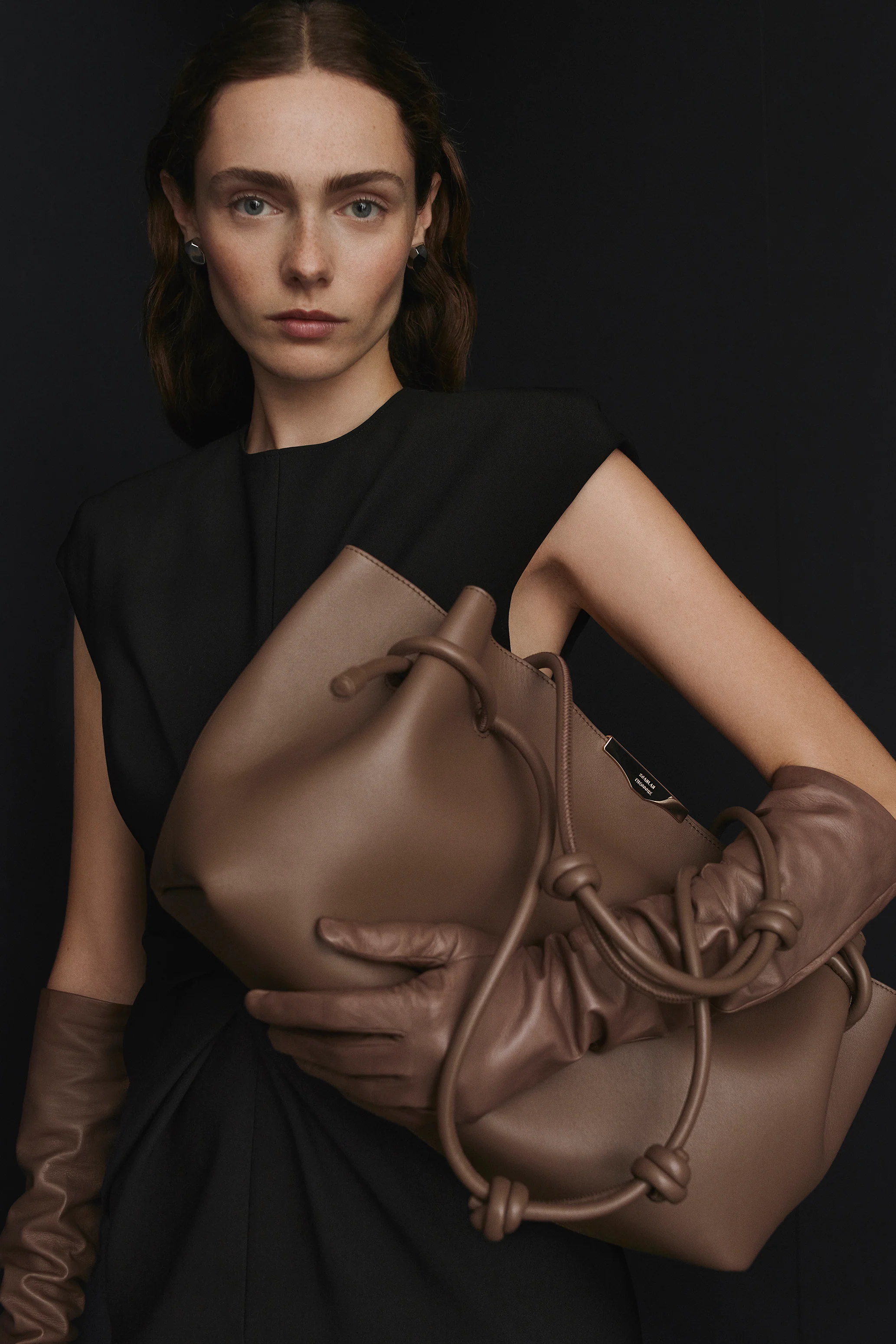 THE ATHOS SHOPPER - Image 8